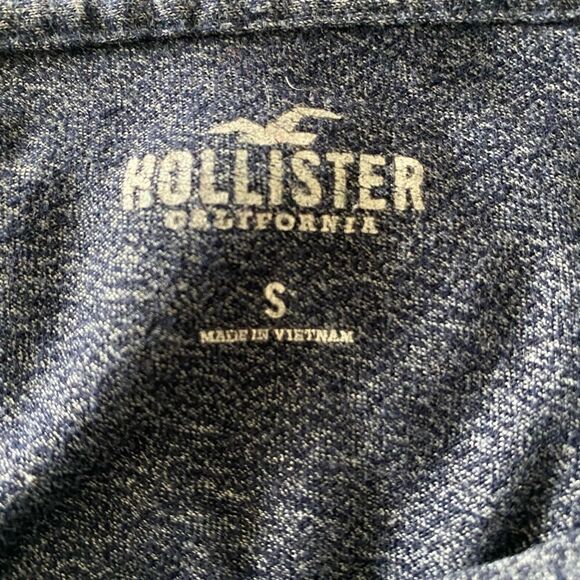 Hollister womens Graphic Tee shirt blue S - Picture 4 of 5